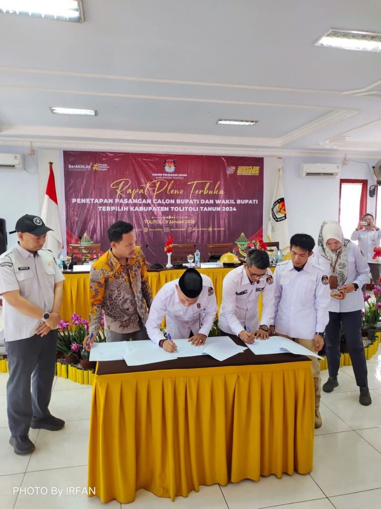 KPU Tolitoli Tetapkan Amran Yahya-Moh Besar Bantilan Bupati Tolitoli Terpilih 2024-2029