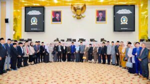 DPRD Sulteng Resmi Tetapkan Anwar Hafid dan dr. Reny Lamadjido sebagai Gubernur dan Wakil Gubernur Terpilih