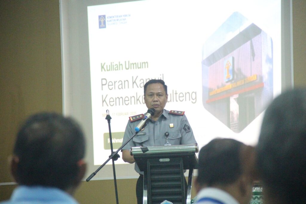 Kuliah Tamu di Unismuh Palu, Kakanwil Kemenkum Sulteng Dorong Peran Akademisi dalam Kesadaran Hukum