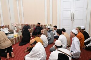PB Al-Khairat Gelar Silaturahmi dan Buka Puasa Bersama Gubernur