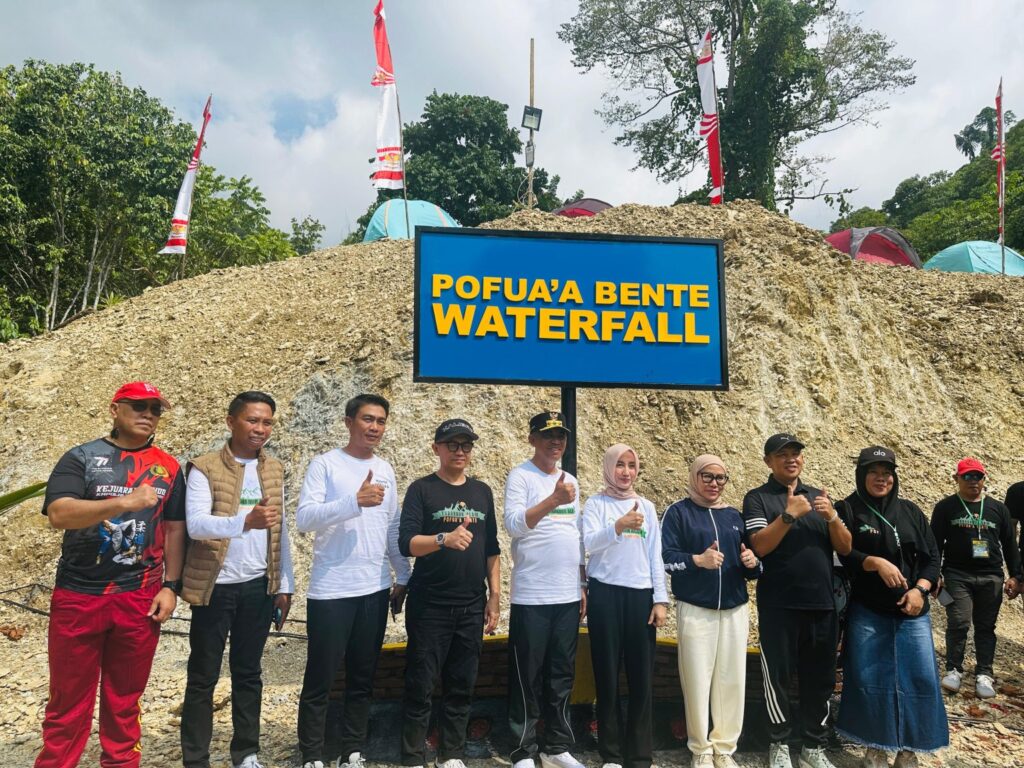 Wakil Ketua II DPRD Sulteng Hadiri Peresmian Wisata Air Terjun Pofua’a Bente di Morowali
