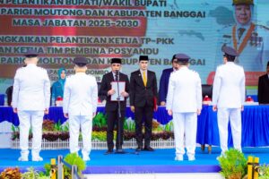 Gubernur Sulteng Lantik Kepala Daerah Parigi Moutong dan Banggai