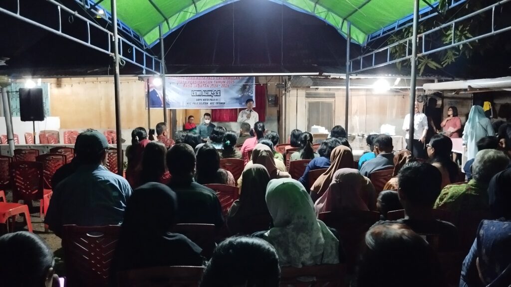 Lewi Alik Tampung Aspirasi Warga Birobuli Utara, Usulan Pos Ronda hingga Jalan Rusak