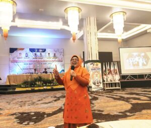 JADI NARASUMBER PADA RAKERPROV PGRI, ANLEH WIWIK JUMATIL ROFI’AH DUKUNG PENINGKATAN KUALITAS PENDIDIKAN