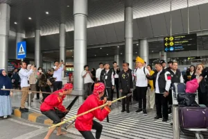 Kaesang Tiba di Palu: Konsolidasi PSI Menuju Verifikasi 2026 dan Pemilu 2029