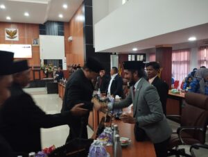 Haikal Ishak Resmi Rotasi Internal Fraksi PDIP Gantikan Donald Payung Mangawe di DPRD Palu