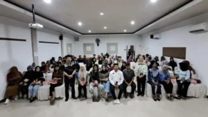 Elisa Bunga Allo Gelar Kundapil, Soroti Kebutuhan Air Bersih dan Penguatan Ekonomi Warga
