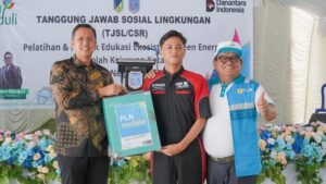 PLN Salurkan Bantuan TJSL ke SMK Negeri 3 Palu, Komisi IV DPRD Sulteng: Ini Investasi untuk Generasi Muda