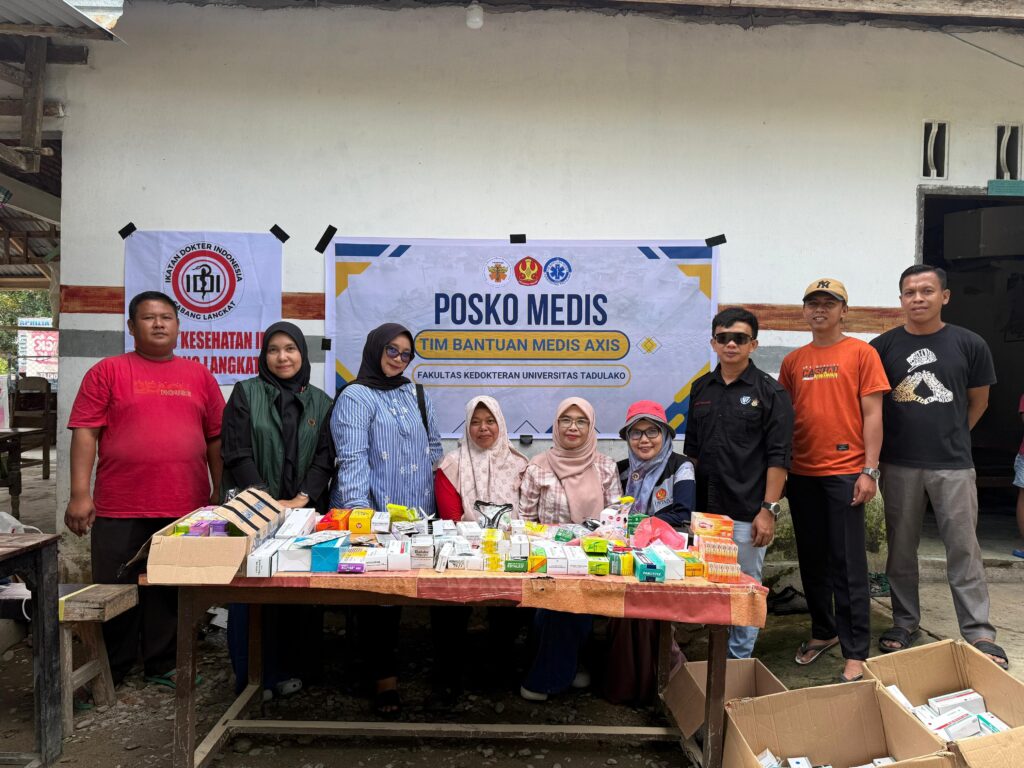 Tim Medis FK Untad Bergerak Cepat Tangani Dampak Banjir Langkat