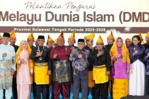 Sekretaris DPRD Sulteng Resmi Dilantik sebagai Pengurus DMDI, Gubernur Tekankan Penguatan Nilai Islam dan Budaya Melayu