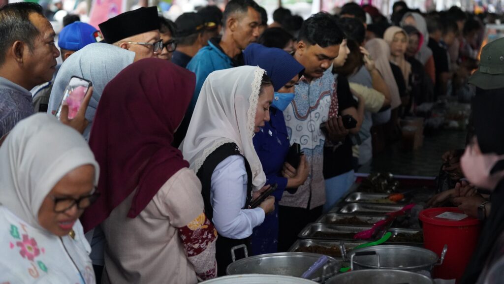 Pasar Kuliner Ramadan 2026 Resmi Dibuka, Wawali Imelda Dorong UMKM Bangkit di Kota Palu