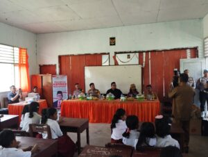Wakil Ketua MPR RI Akbar Supratman Kunjungi SDN Balumpewa, Dukung Peningkatan Kualitas Pendidikan