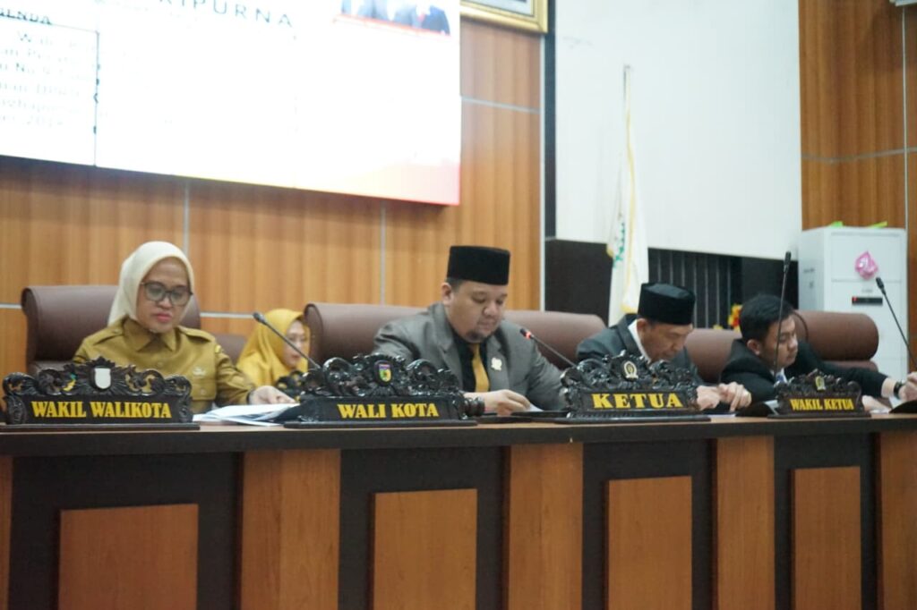 DPRD Kota Palu Gelar Paripurna, Jawaban Wali Kota atas Perubahan Perda Pajak Disetujui dan Pansus Dibentuk