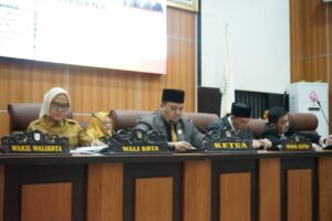 DPRD Kota Palu Gelar Paripurna, Jawaban Wali Kota atas Perubahan Perda Pajak Disetujui dan Pansus Dibentuk