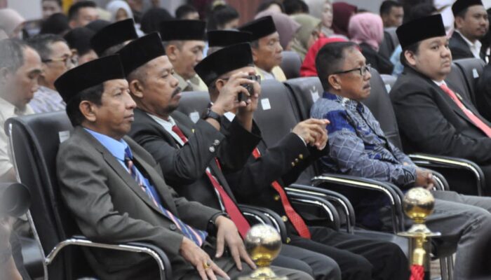 Ketua DPRD Palu Hadiri Paripurna Pelantikan Wakil Ketua DPRD Sulteng