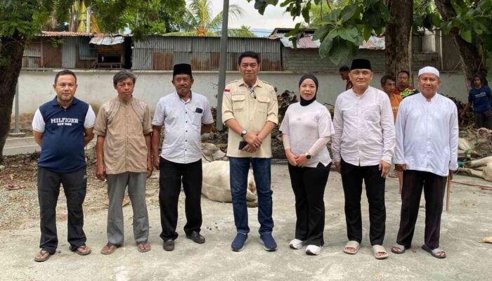 DPRD Sulteng Sembelih Tujuh Ekor Hewan Kurban, Arnila: Perkuat Kepedulian Sosial dan Nilai Kemanusiaan