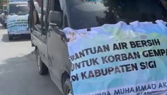 Wakil Ketua MPR RI Abcandra Akbar Supratman Salurkan Bantuan Air Bersih untuk Korban Gempa di Sigi