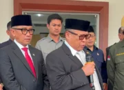 Ratusan Massa Geruduk DPRD Sulteng, Tuntut Keadilan Dana Bagi Hasil