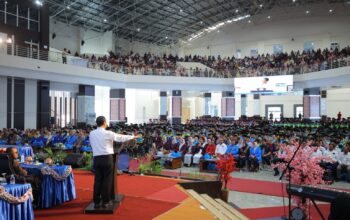 Mentan Amran Dorong Lulusan Untad Bangun Usaha Pertanian dan Buka Lapangan Kerja
