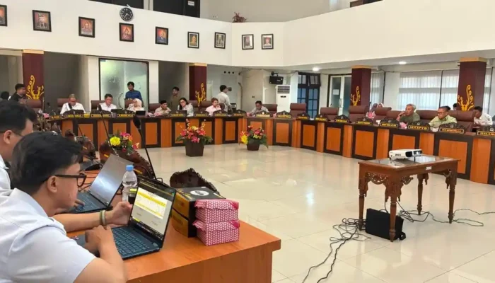 Rustia Tompo Soroti Pengelolaan Pasar Tavanjuka, Minta Disperindag Tingkatkan Kebersihan dan Aktivitas Pedagang