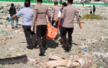 Mayat Perempuan Tanpa Identitas Ditemukan Mengapung di Pantai Lere, Sempat Dicabik Dua Ekor Buaya