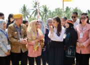 Istri Wapres Selvi Gibran Kunjungi Sigi, Bawa Perhatian dan Bantuan Nyata untuk Masyarakat