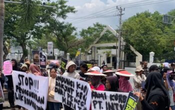 Demo Hari Tani Nasional di Kantor Gubernur Sulteng Memanas, Massa Desak Penyelesaian Konflik Agraria